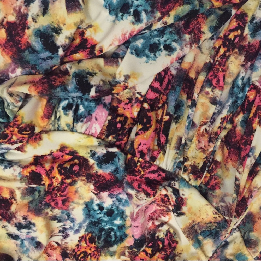 Floral Maxi - NWT - Picture 8 of 8